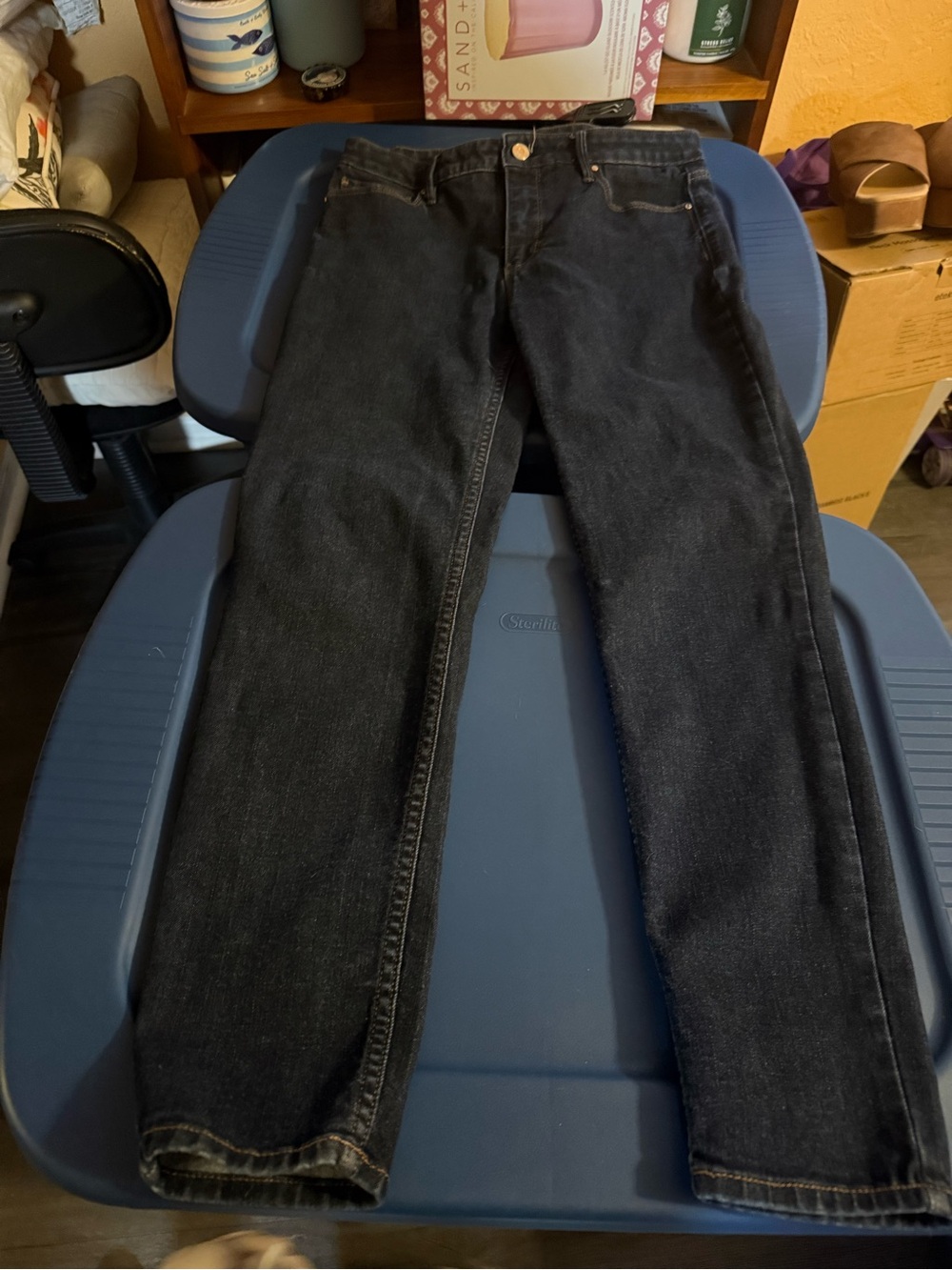 Women’s Straight-Leg Jeans